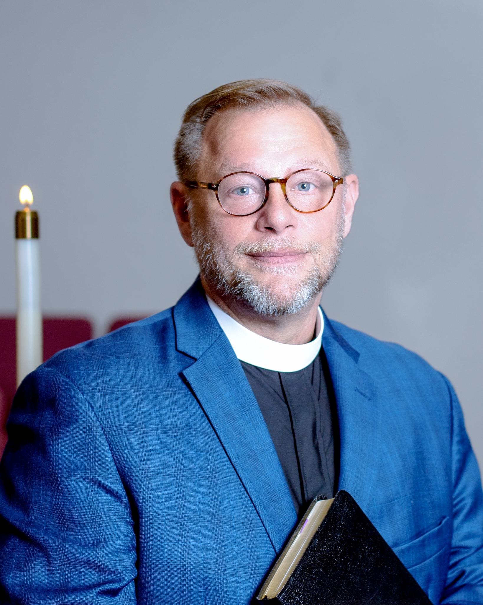 Rev. Craig Cranston Senior Pastor Portrait
